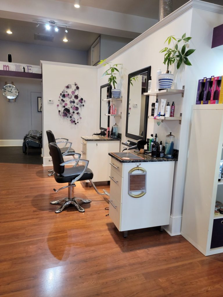 Salon Suite chair a stylists would work out of